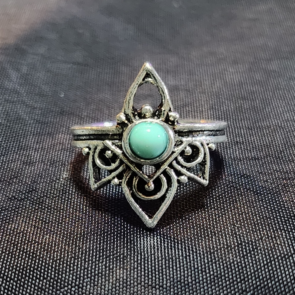 Vintage Boho Silver & Turquoise Ring